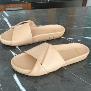 Beek Tori Cream Slide Sandals
